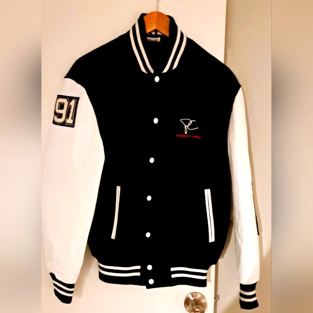 VTG  SNOW-WEAR BLK&WHT& RED VARSITY JACKET